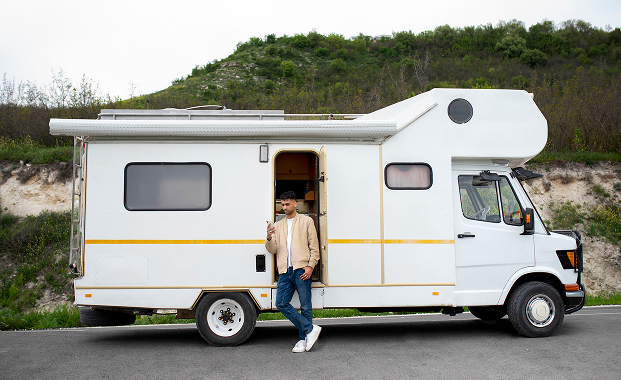 An open road, symbolizing getting RV insurance coverage despite a spotty driving record.